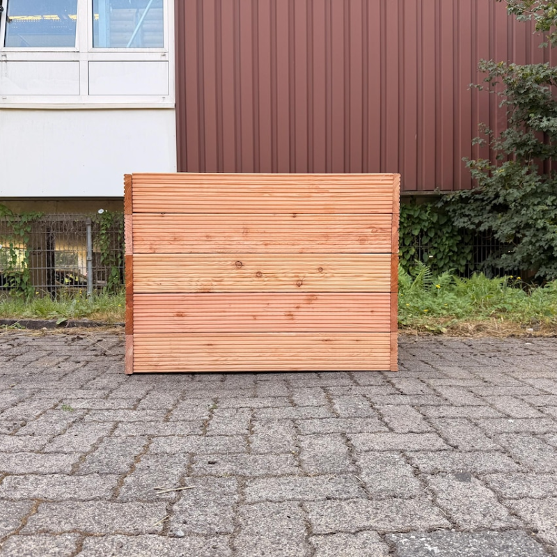 Hochbeet aus Massivholz für Garten und Terrasse