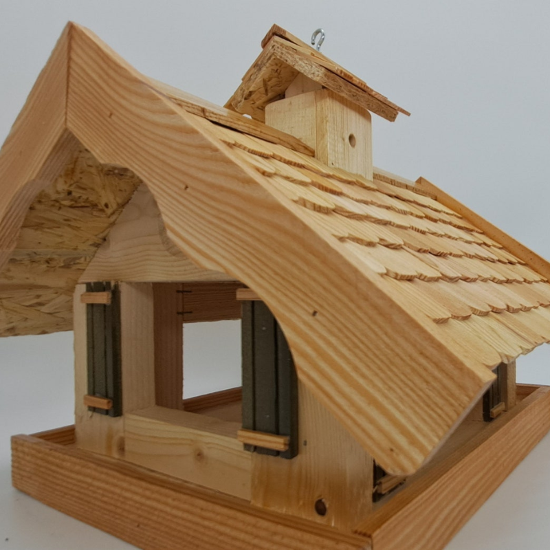 Vogelhaus aus Lärchenholz mit Stand